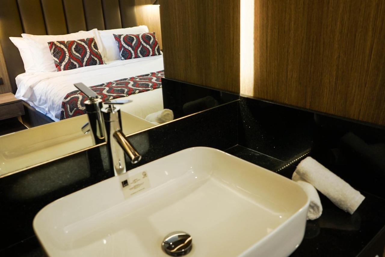 סן פדרו מקאטי Unwnd Boutique Hotel Makati מראה חיצוני תמונה
